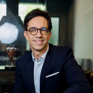 Foto de Dr. Thiago Genaro